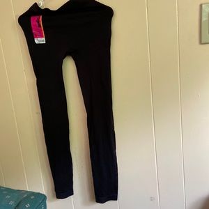 No Boundries New joggers Note clean waistband and hems of leggings